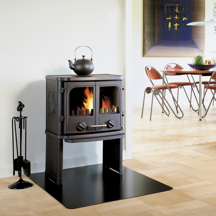 Cast Iron Stove MORSØ 2140 on Cooking Plate Legs. Photo 4