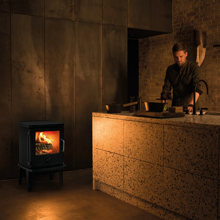 Cast Iron Stove MORSØ 3116 on Legs. Photo 2