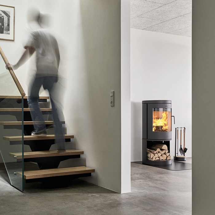 Сast Iron Stove MORSØ 8643 with Log Store. Photo 8